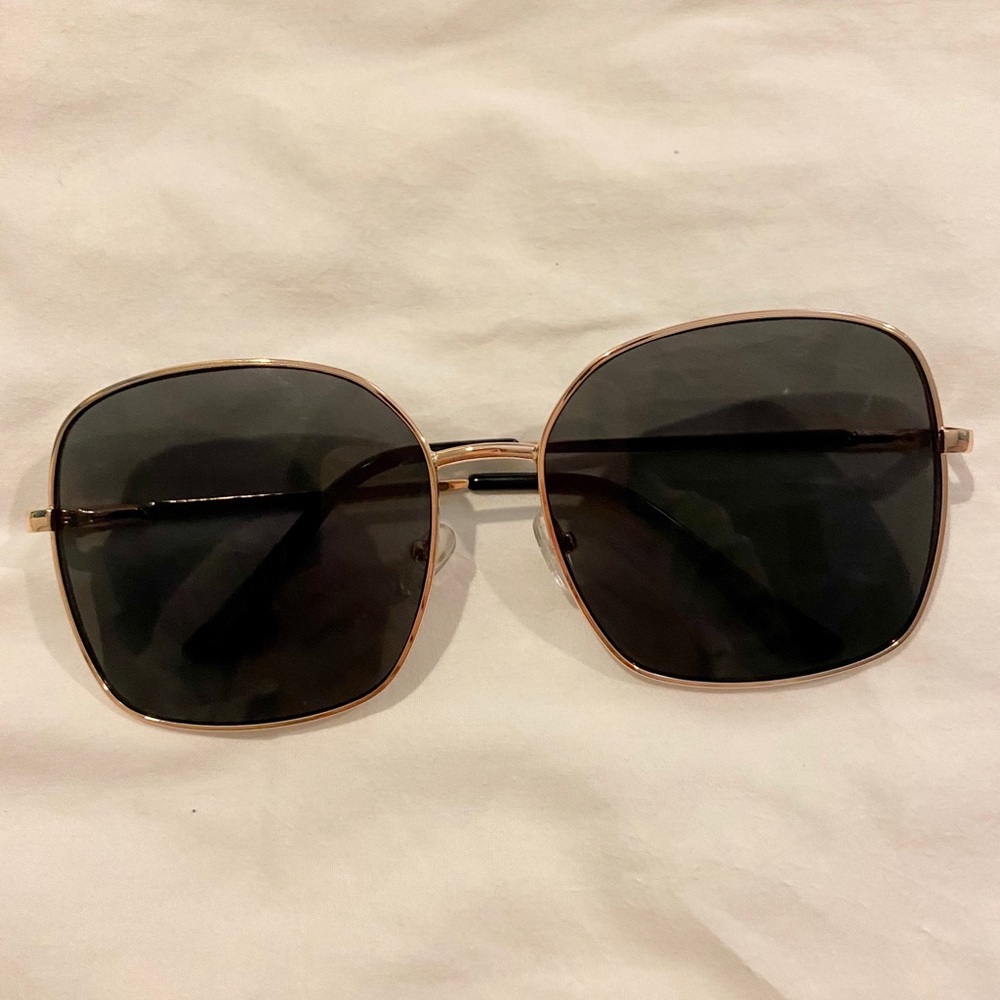 Pink Lily sunnies